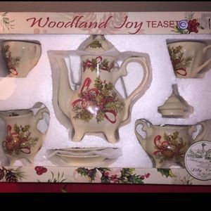 New Christmas Tea Party Childs 9 Pc Gift Set NIB